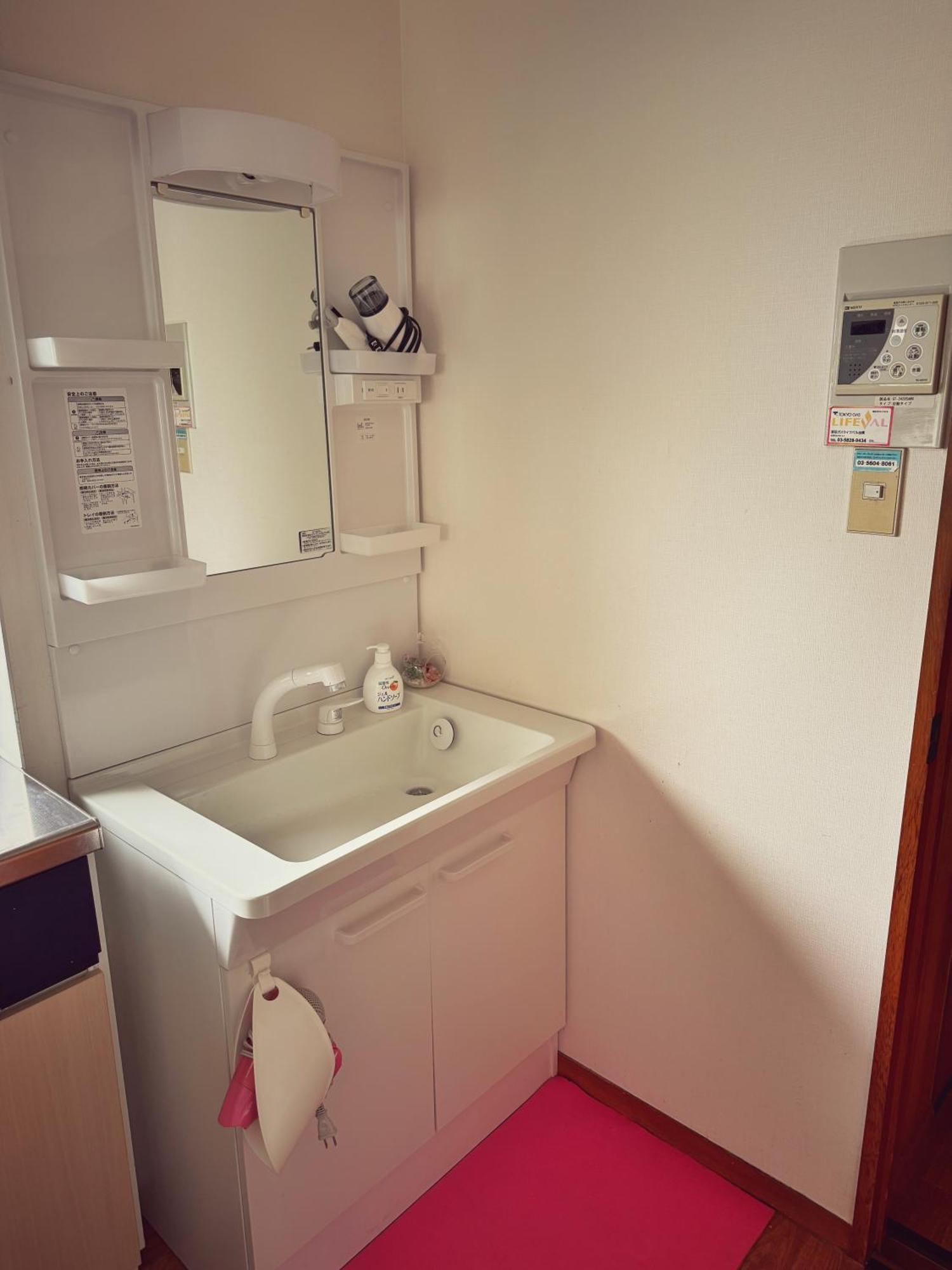 Uhome Ueno Hotel Токио Экстерьер фото