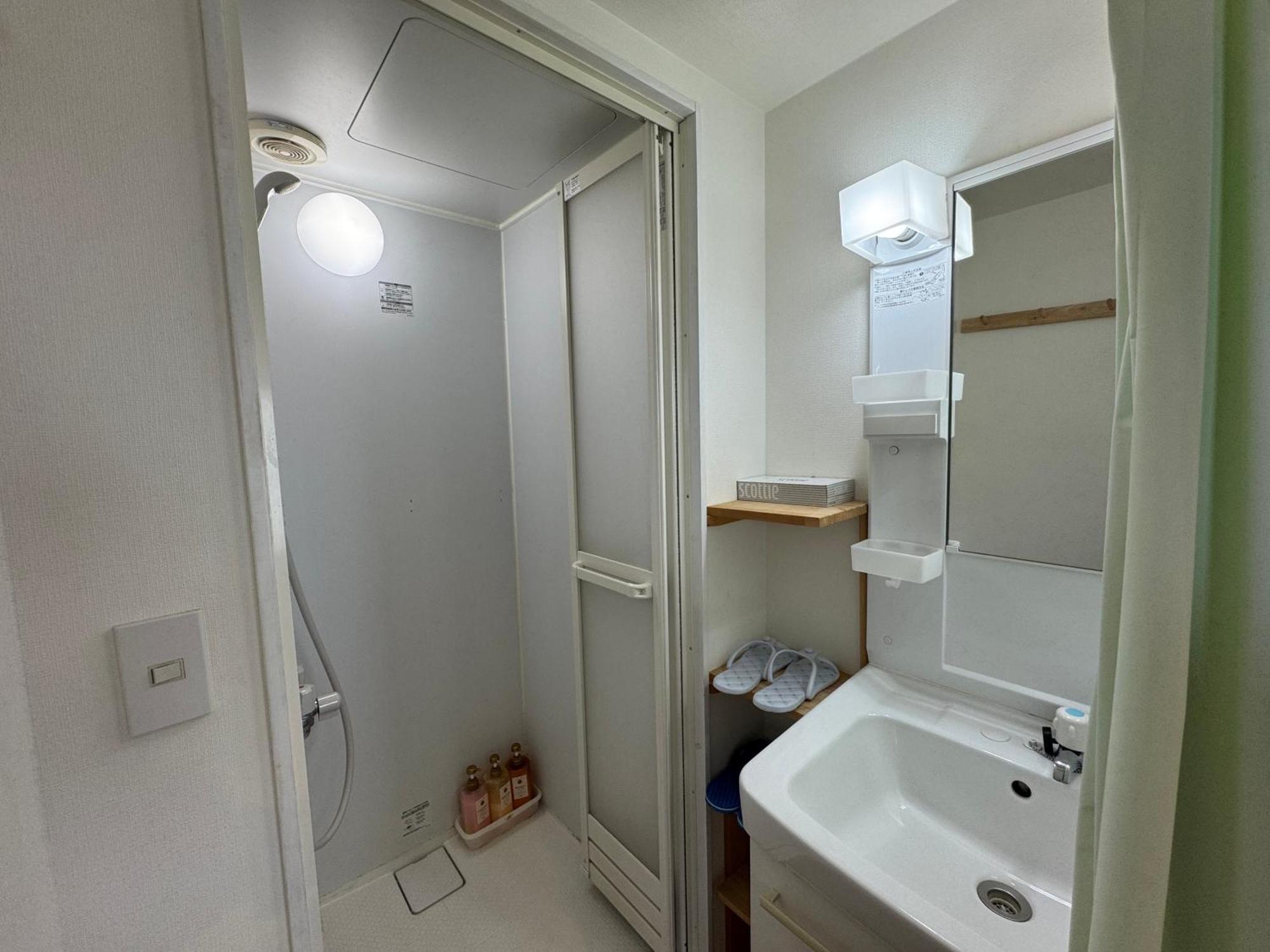 Uhome Ueno Hotel Токио Экстерьер фото